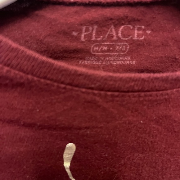 🌻Burgundy butterfly foil shirt - Picture 2 of 3